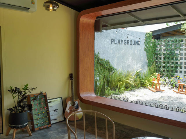  Playground cafe
