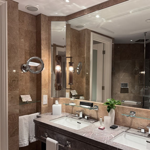 Four Seasons Hotel Singapore