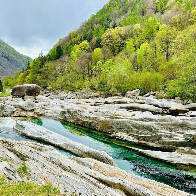 Weekend Escape to Ponte dei Salti: A Fairytale Swiss Stone Bridge Adventure!** 🌉✨   