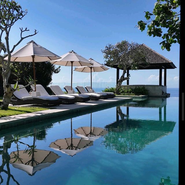 The Ungasan Clifftop Resort – Uluwatu