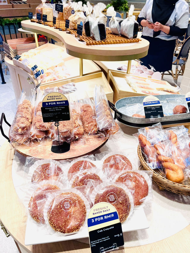 Paris Baguette – A Slice of Parisian Delight in Every Bite