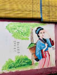 Bite-Sized Brilliance: A Lunch Break at Kelapa Sawit’s Hidden Art Lane