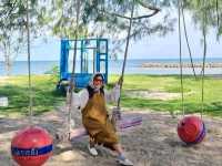 หาดลับเพชรบุรี นั่งปิคนิคชิลๆ