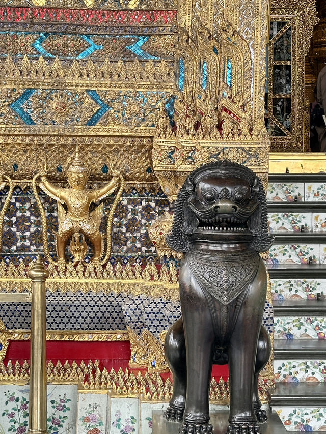 วัดพระศรีรัตนศาสดาราม วัดคู่บ้านคู่เมืองของแผ่นดิน