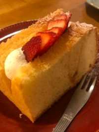 駅舎カフェで味わう、手作りパンと癒しのひととき 