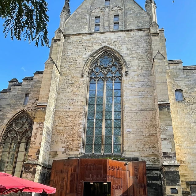 Maastricht’s Famous Bookstore — Boekhandel Dominicanen 📚✨