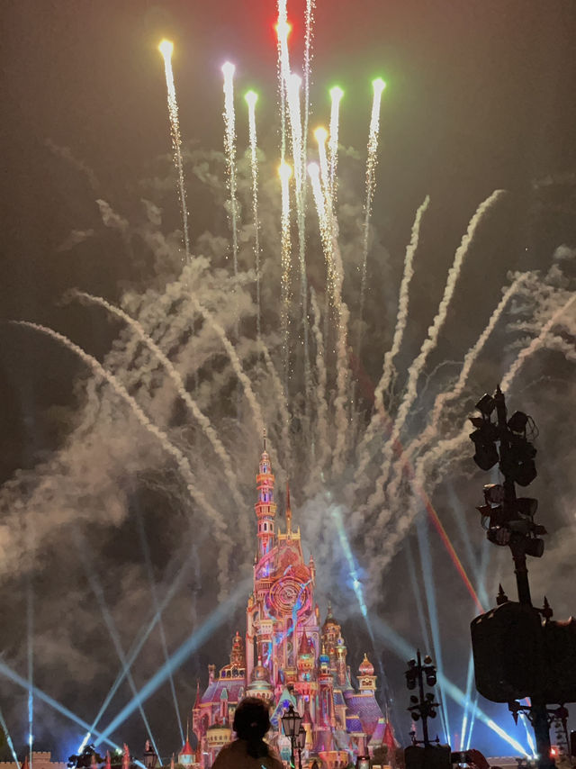 Magical Summer Night in Hong Kong Disneyland 