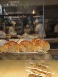 🥐【門前仲町】香り高きトリュフの誘惑。並んでも食べたいパン屋さん✨
