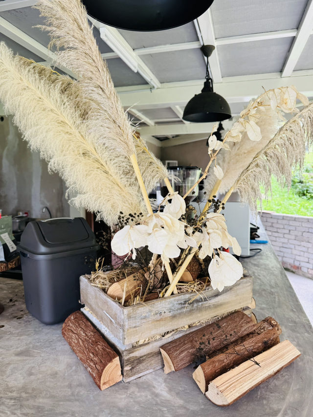 Rustic & Raw with a Side of Coffee