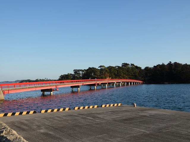 🌉 A Striking Gateway – Fukuurabashi Bridge to Fukuurashima