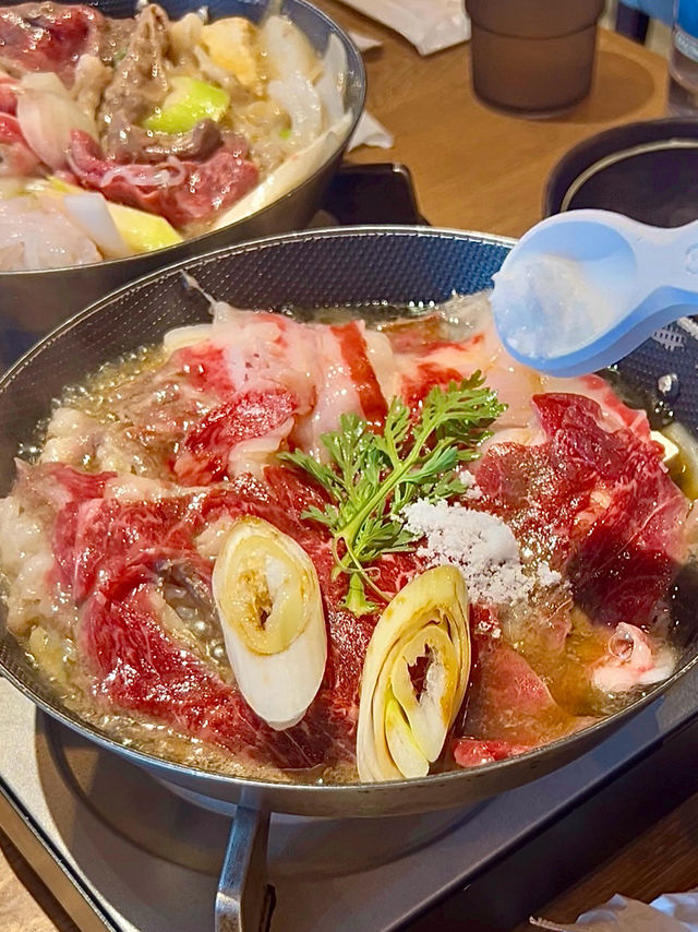 สุกี้ยากี้เนื้อวากิว เริ่ม 1,100¥ ใจกลางชินจูกุ