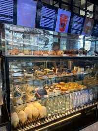Cafe Le Phenix Gateway