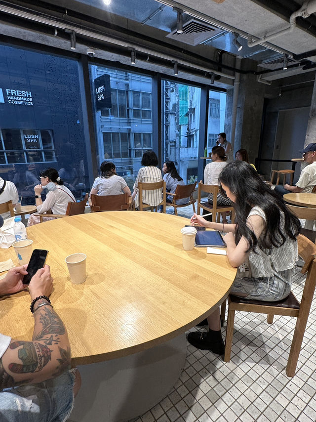 中環鬧市中的綠洲☕️