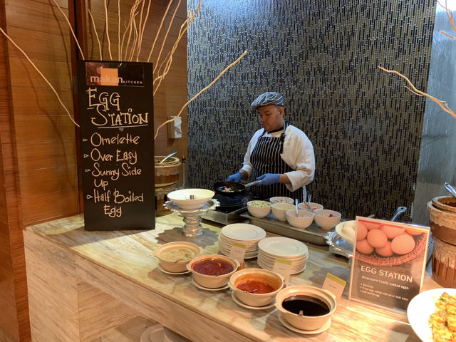 🍽️ Diverse Flavors at Makan Kitchen, DoubleTree by Hilton JB