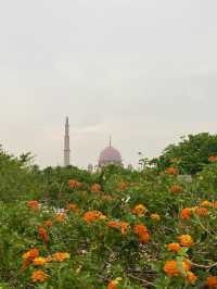Pink, Peaceful, Perfect – The Magic of Putra Mosque