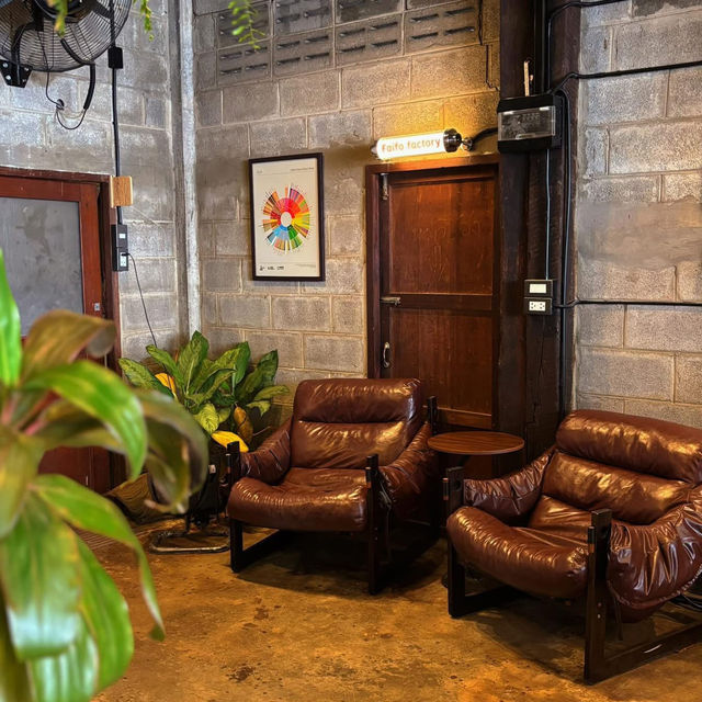 Faifo.factory – คาเฟ่ลับในโรงไม้เก่าใจกลางโคราช