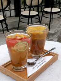 Laika Cafe chain