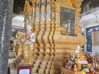 กราบพระธาตุ 4ครูบา เกจิดังทางเหนือ