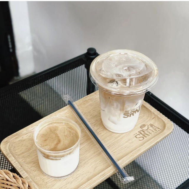  ☁️ SRNA. Cafe – เรียบ เท่ เงียบ 