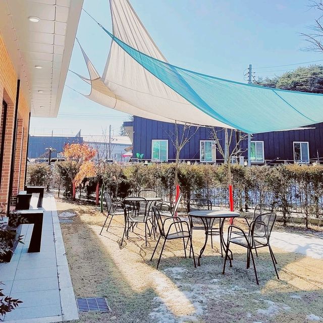 Homey And Mellow Cafe