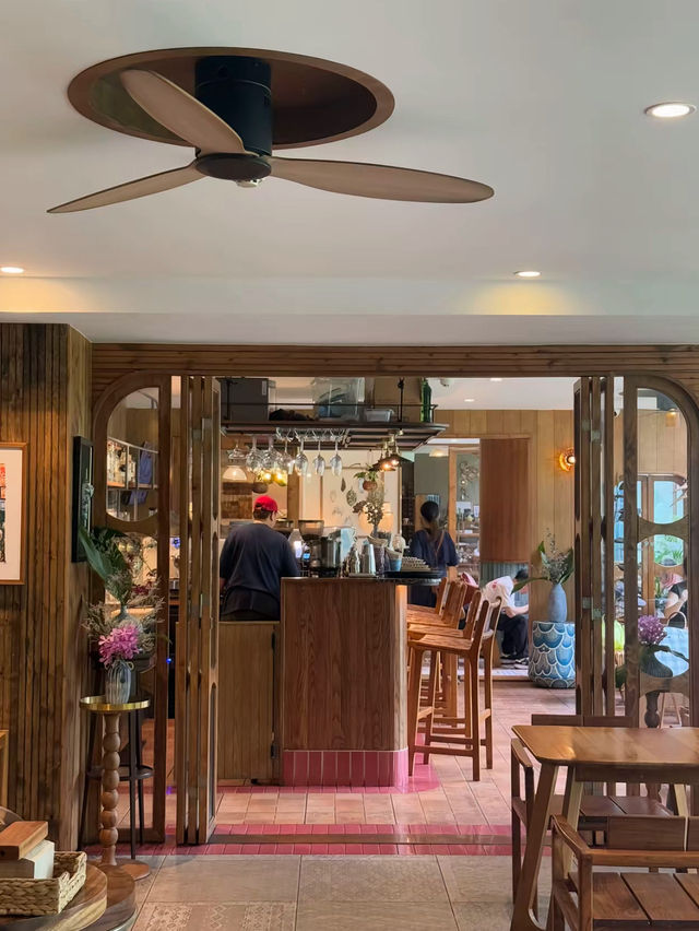 Clam Kraam Cafe' Sukhumvit 27