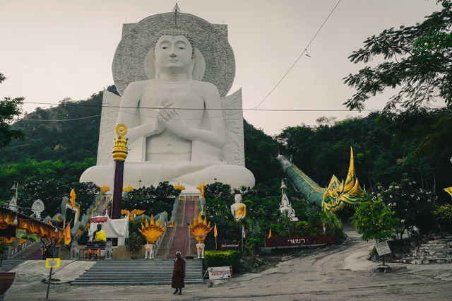 Unseen Lopburi วัดถ้ำเขาปรางค์ ลพบุรี 
