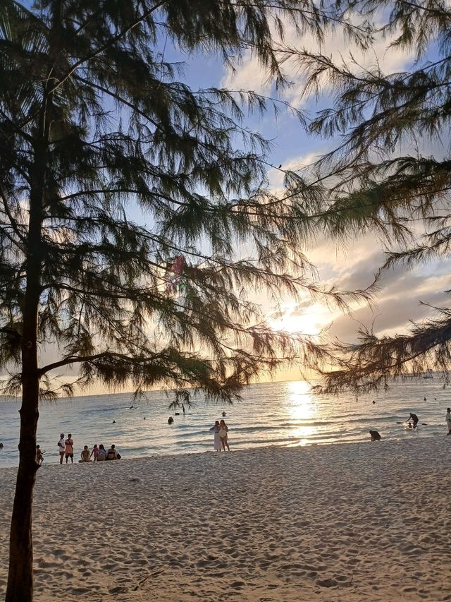 "Sandy Toes and Sunset Goals: Boracay Diary" 📖