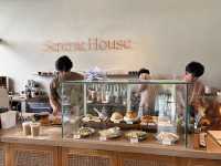 Serene House Café 🫙🫗