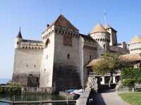 🏰 Fairytale by the Lake – Visiting Chillon Castle