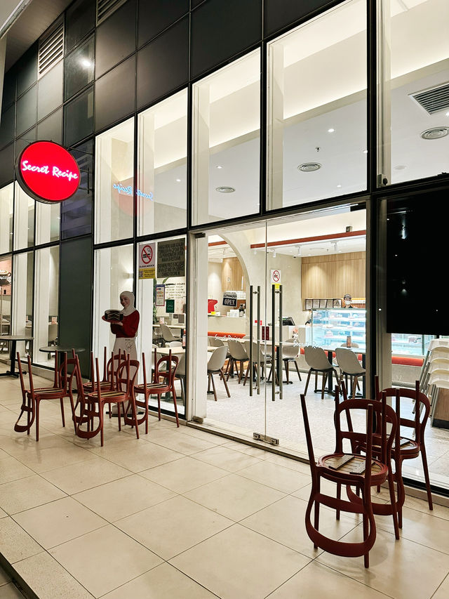 Suasana PJH Café Escape: Where Cake Meets Coffee Charm