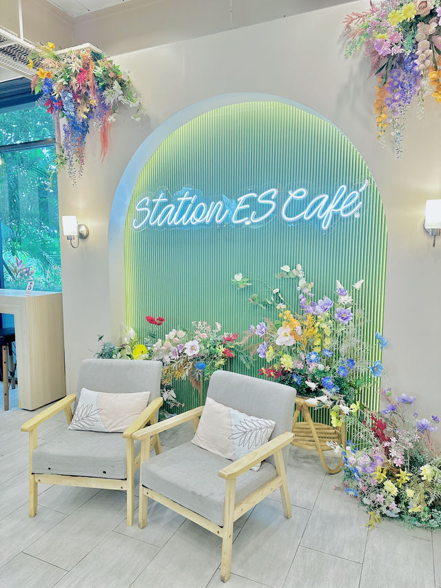 Station Es Cafe