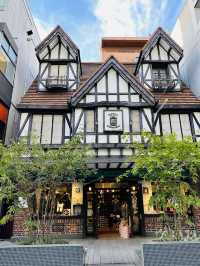 Motomachi Shopping Street, a stylish and historic area in Yokohama