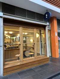 Shortstop Coffee & Donuts ที่เมลเบิร์น
