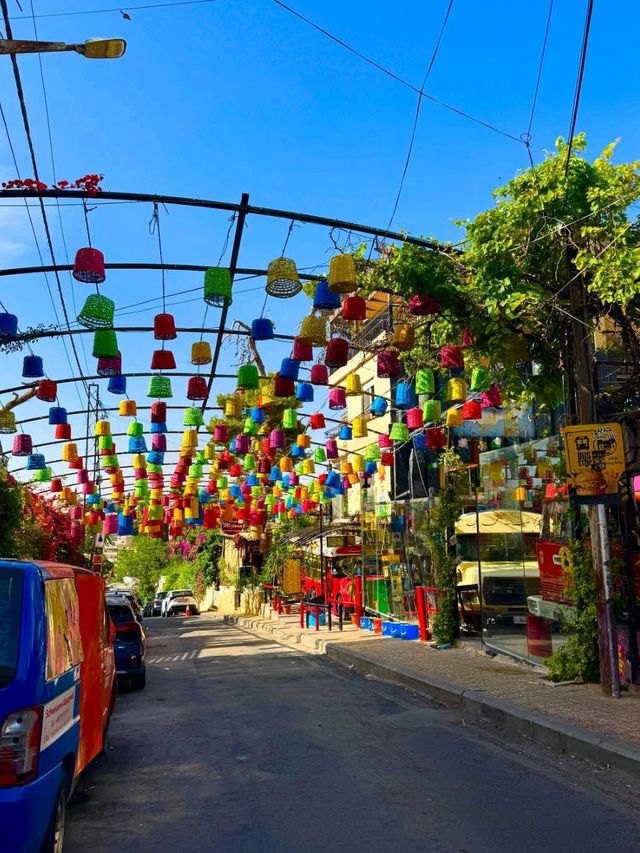 A Bustling Capital Full of History and Modern Life