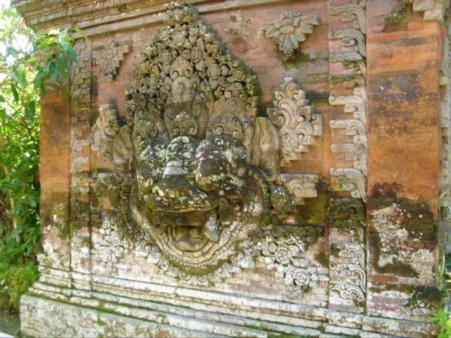 藝術與歷史文化地標交織的峇里島之心#烏布皇宮（Puri Saren Agung）-印度尼西亞峇里島