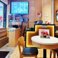 Must-Try in Tai Kok Tsui: Master Congee’s XO Turnip Cake & More!