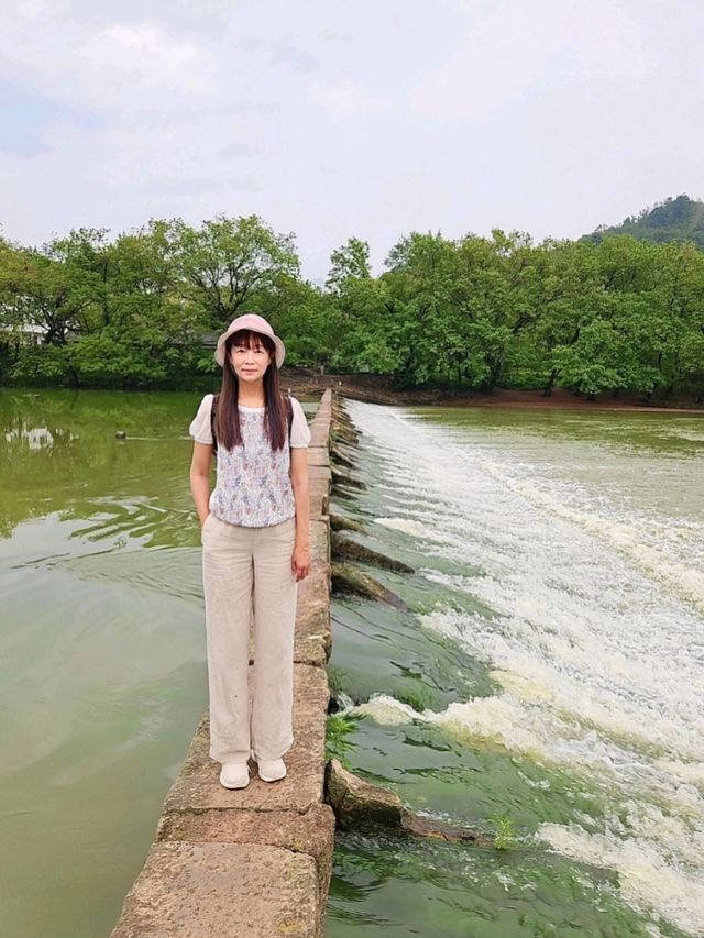 我終於看到了仙境～縉云仙都朱潭山