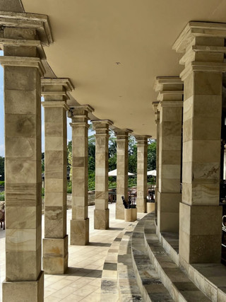 Luxury Resort Hotel Recommendations Near Borobudur Historical Site