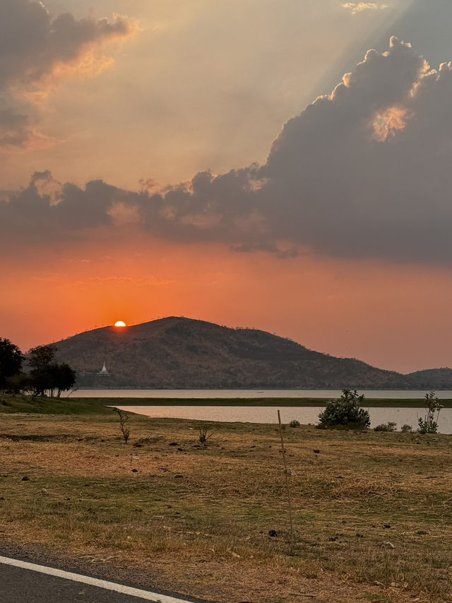 เขื่อนป่าสักชลสิทธิ์ ลพบุรี 🌄