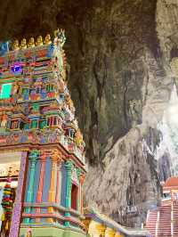 🌈 Batu Caves' Rainbow Staircase: Where Divine Beauty Meets 272 Colorful Steps to Heaven! 🕌