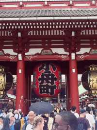 🏮 Sensō-ji Temple: Tokyo's Crimson Heart Where Ancient Gods Dance! 🎎