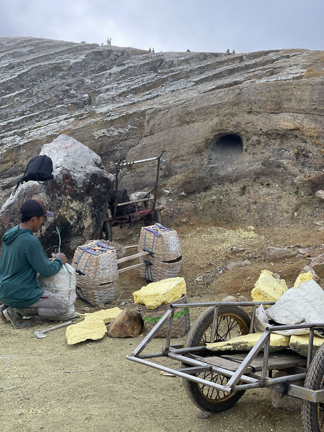 The Turquoise Crater Lake Above the Clouds The Turquoise Crater Lake Above the Clouds
