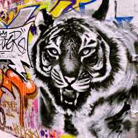 Melbourne’s Iconic Graffiti Alley: Street Art Vibes in the CBD 🎨🔥