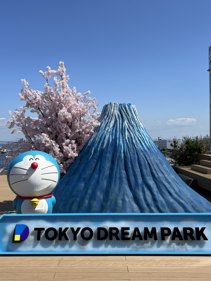   

🌟 "100% DORAEMON & FRIENDS Tour Exhibition in Tokyo"

Exhibition Area ➡️ 100% Doraemon Park A "6th Floor Dream Terrace"

🕰️ Business Hours:

Opening Hours: 10AM - 6PM (Monday to Sunday)

📍 Address:

3-3-8 Ariake, Koto City, Tokyo

🛗 (Located on the 6th-floor terrace inside the "TOKYO DREAM PARK" exhibition hall in Ariake, Tokyo)

💕 Why We Recommend It:

The 100% Doraemon Park A "6th Floor Dream Terrace" can be visited during the operating hours on the specific date designated on your ticket. This event seamlessly blends the worlds of anime, manga, and movies, allowing visitors to experience the "100% Doraemon" universe on an unprecedented scale.

Doraemon, Nobita, and all your other familiar friends will make an appearance, offering a rich and colorful array of content for everyone to enjoy.

The terrace features numerous life-size Doraemon figures, each showing off unique looks, lively expressions, and secret gadgets. Visitors can snap as many photos as they want with their favorite Doraemon!

Additionally, the terrace overlooks the famous Tokyo Bay. It's the perfect spot to take in the breathtaking ocean views, feel the refreshing sea breeze, and soak up the sunshine ✨—truly a fantastic place to relax and unwind.