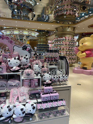 玩偶海洋！少女心爆發現場 ! 重慶miniso land~