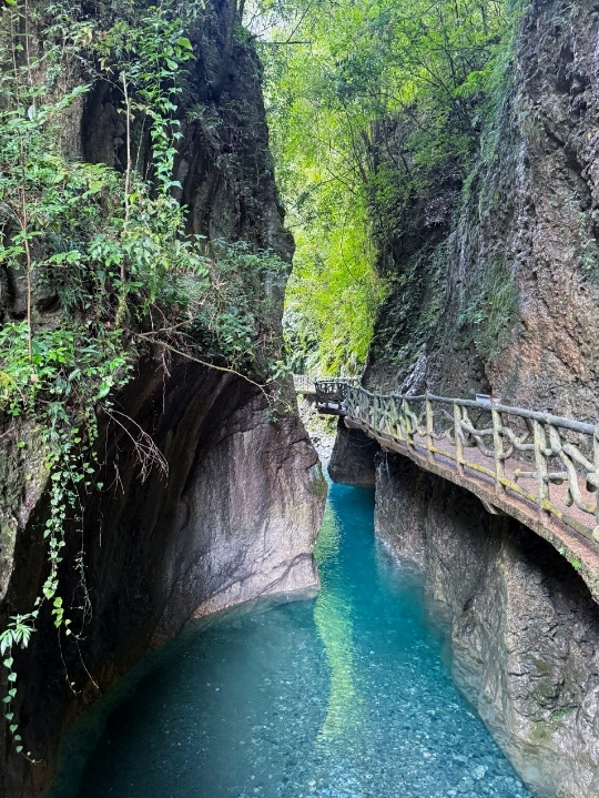 🌄 Bashan Grand Canyon | A Hidden Wonder in Northeastern Sichuan
