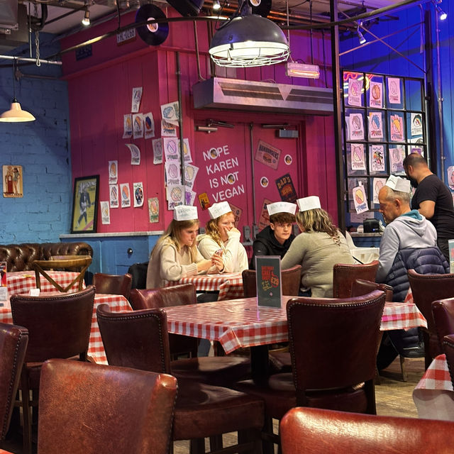 Karen’s diner is not for the faint hearted!
