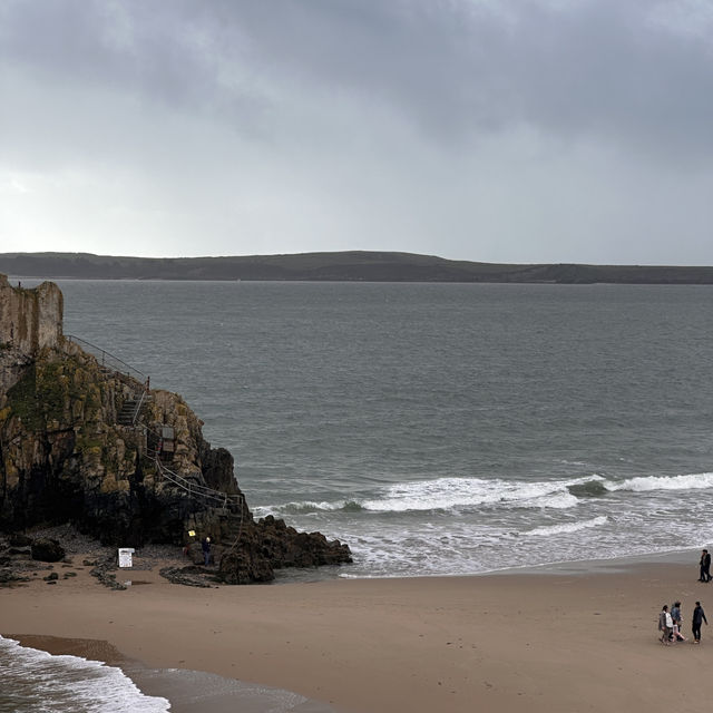 “Explore the Hidden Gem of Wales: St. Catherine’s Island & Historic Fort Tenby”