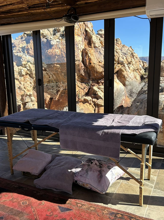 Honeymoon Place in the middle of Rock formations 