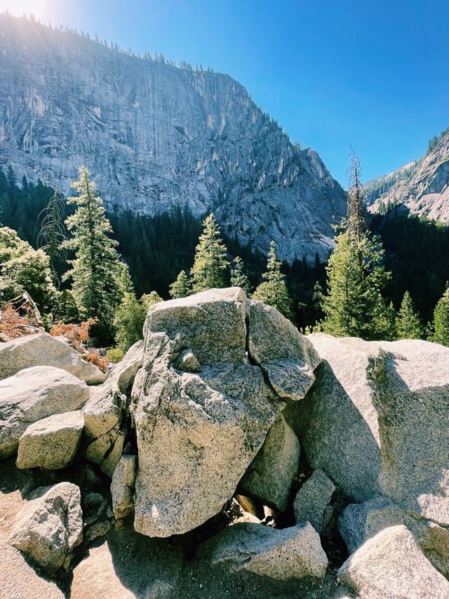 🌄 Top Landmarks in Yosemite National Park You Can’t Miss 🏔️